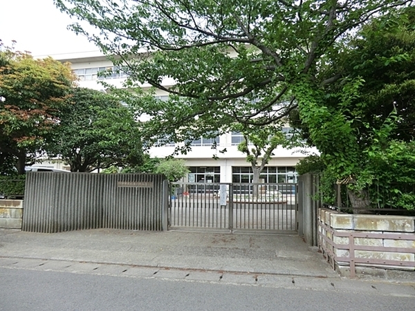 藤和ライブタウン鎌倉七里ガ浜Ｃ棟(鎌倉市立七里ガ浜小学校)