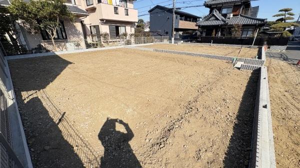 港南区日限山３丁目　全２棟Ａ号棟