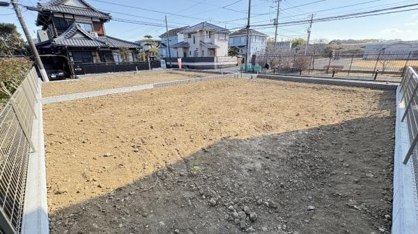 港南区日限山３丁目　全２棟Ａ号棟