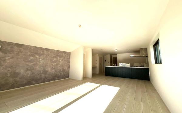 戸塚区南舞岡３丁目　全３棟１号棟