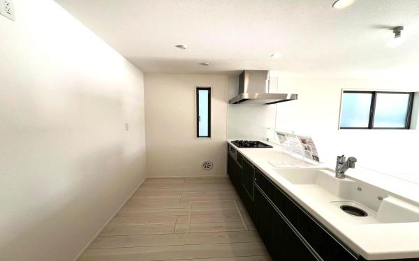 戸塚区南舞岡３丁目　全３棟１号棟