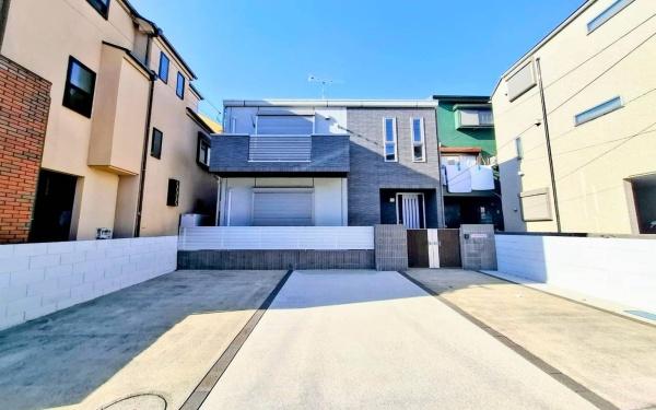 神奈川区三枚町　戸建て