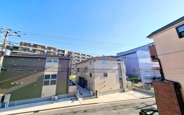 横浜市神奈川区三枚町の中古一戸建て