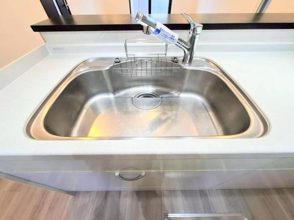 横浜市神奈川区三枚町の中古一戸建て