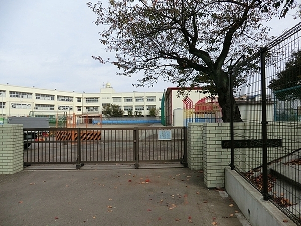 レーベンリヴァーレ横濱鶴ケ峰ヒルズ(横浜市立白根小学校)