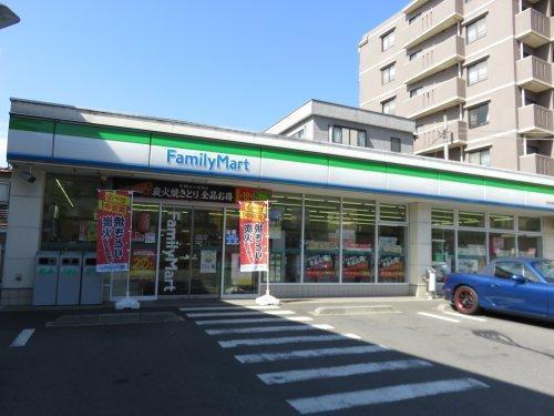 ビューリッシュ港北ニュータウンアジュリーヌ(ファミリーマート宮前南野川店)