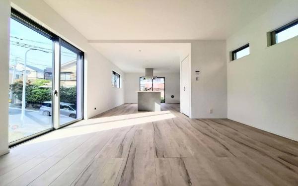 磯子区岡村2丁目　全2棟3号棟