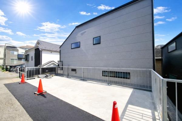 瀬谷区阿久和東2丁目 全1棟