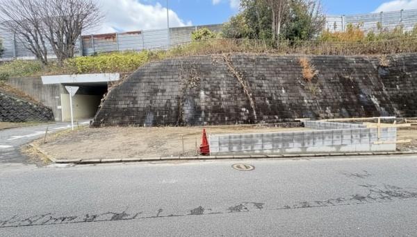 青葉区新石川３丁目　全２棟１号棟