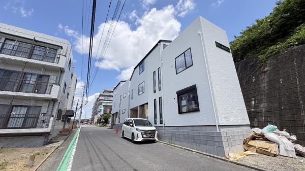 青葉区新石川３丁目　全２棟１号棟