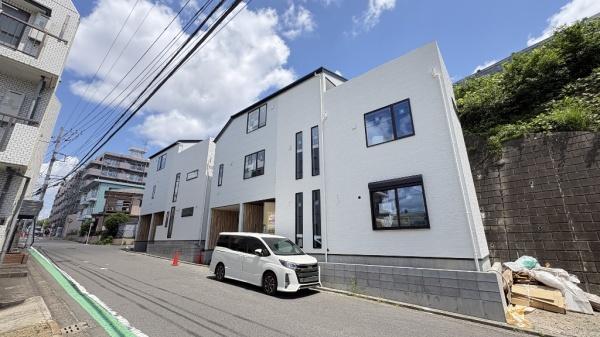 青葉区新石川３丁目　全２棟１号棟
