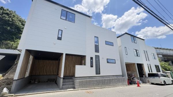 青葉区新石川３丁目　全２棟１号棟