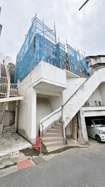 戸塚区戸塚町　全１棟