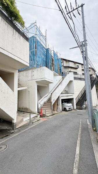 戸塚区戸塚町　全１棟