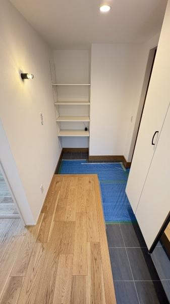 戸塚区戸塚町　全１棟