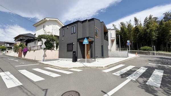 泉区上飯田町　全2棟1号棟
