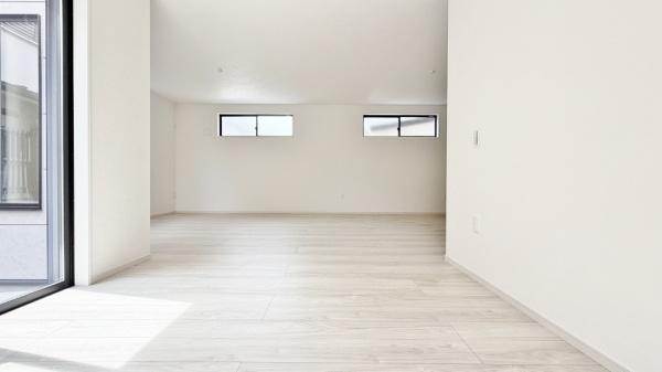 瀬谷区阿久和東３丁目　全１棟１号棟