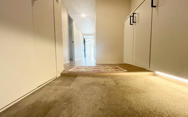 ライオンズステージ関内メダリオン