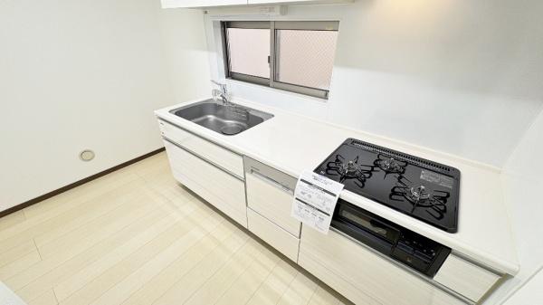 横浜市磯子区滝頭２丁目の中古一戸建て