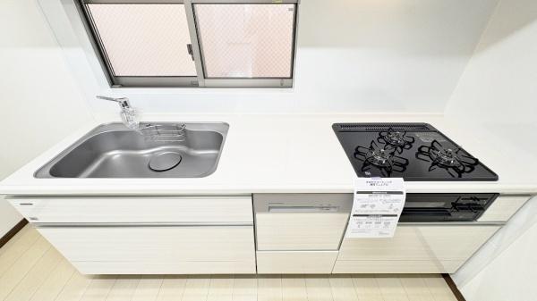 横浜市磯子区滝頭２丁目の中古一戸建て