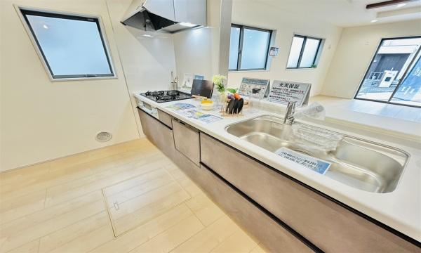 瀬谷区東野台　全２棟２号棟