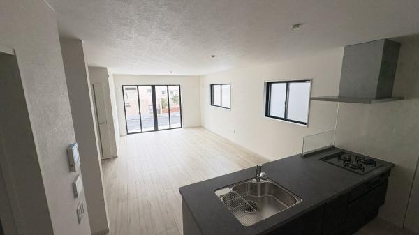 栄区犬山町　全２棟２号棟