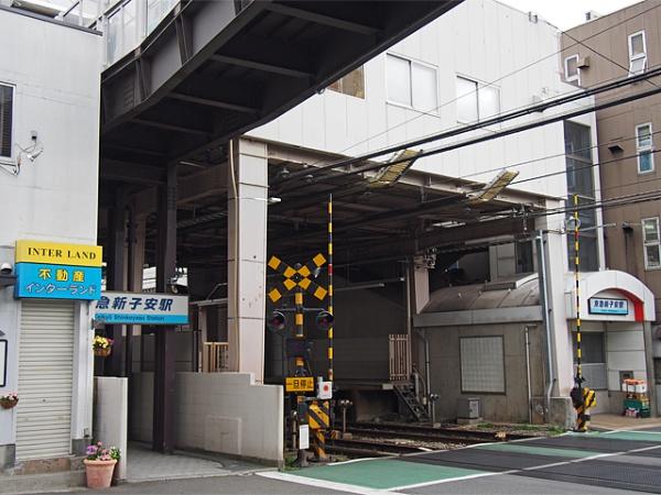 サンマリーナ新子安(京急新子安駅(京急本線))