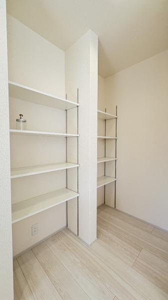 緑区白山２丁目　１号棟