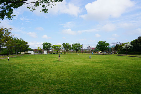 戸塚区影取町(東俣野中央公園)