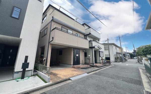 横浜市磯子区滝頭２丁目の中古一戸建て