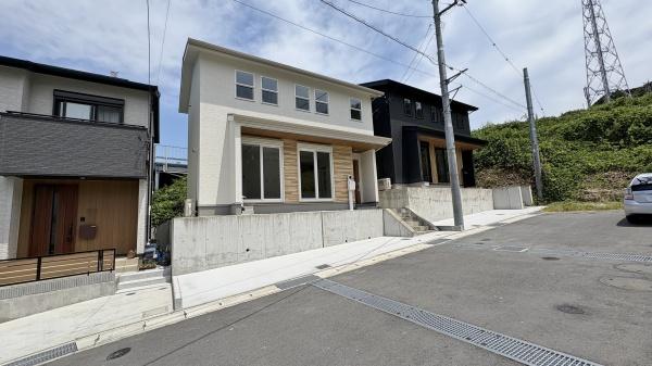 横須賀市佐原３丁目　全３棟Ａ２号棟