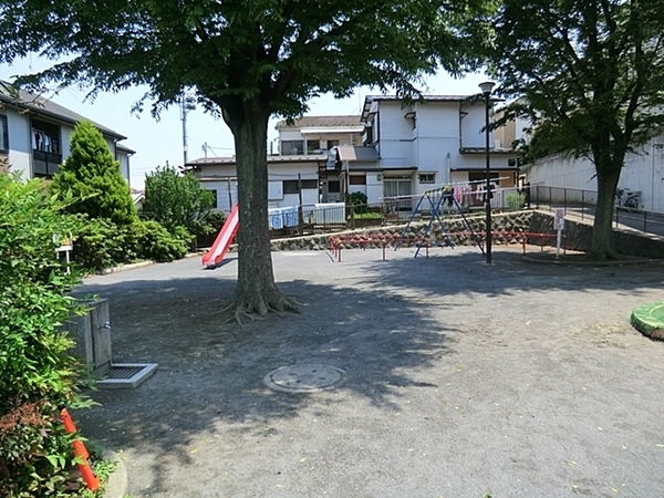 横浜市神奈川区白幡東町の中古一戸建て(白幡仲町公園プール子ども用)