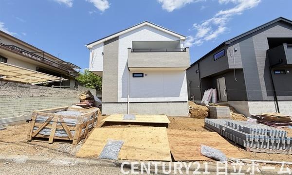 鶴見区梶山2丁目 全2棟1号棟