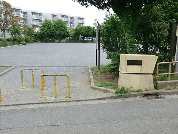 戸塚区平戸3丁目(権太坂三丁目公園)