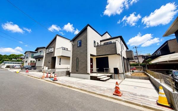 泉区緑園7丁目全4棟3号棟