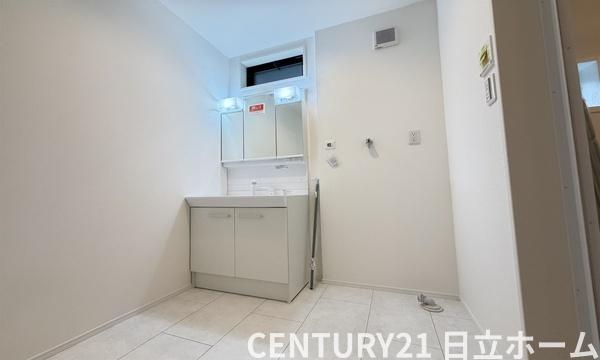 旭区白根６丁目　全２棟２号棟