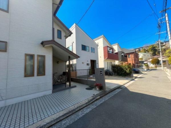中区本牧大里町