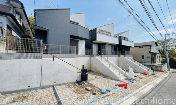 神奈川区三ツ沢上町　全３棟１号棟
