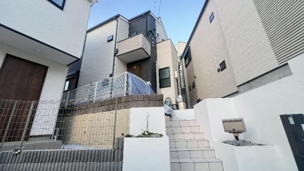 横浜市西区西戸部町２丁目の中古一戸建て