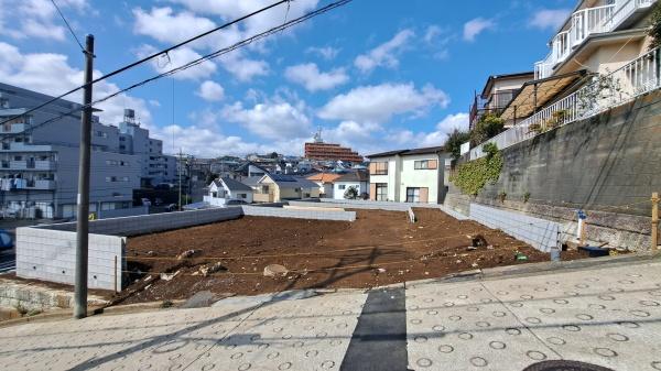 市南区六川２丁目　全３棟Ａ号棟