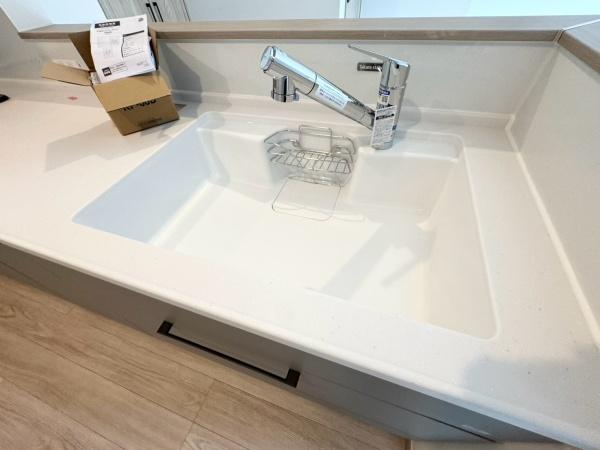 市南区六川２丁目　全３棟Ｂ号棟