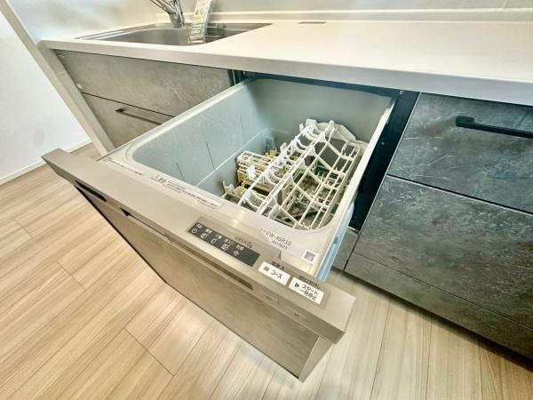 鶴見駒岡３　全３棟Ａ号棟