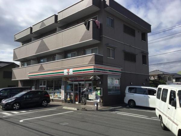 逗子市桜山５丁目　３号棟(セブンイレブン逗子桜山3丁目店)
