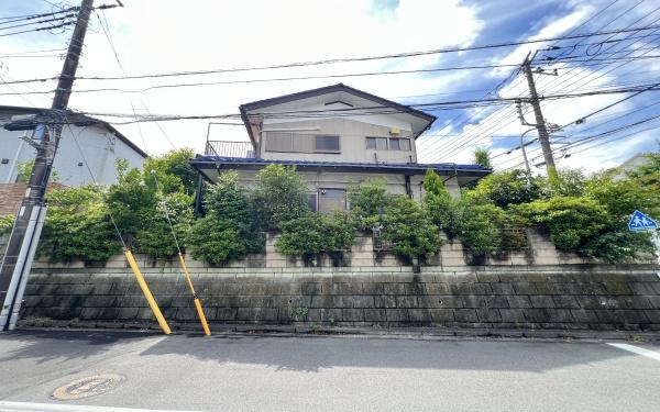 横浜市金沢区富岡西５丁目の土地