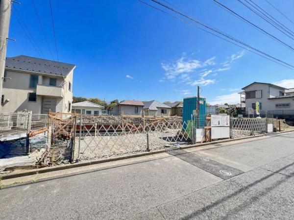 金沢区富岡西４丁目　全２棟１号棟