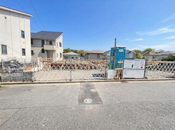 金沢区富岡西４丁目　全２棟１号棟