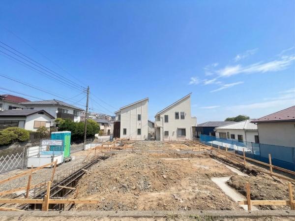 金沢区富岡西４丁目　全２棟２号棟