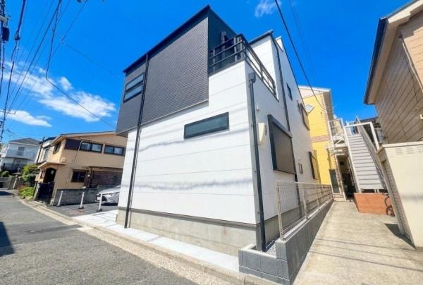 金沢区寺前２丁目　全１棟