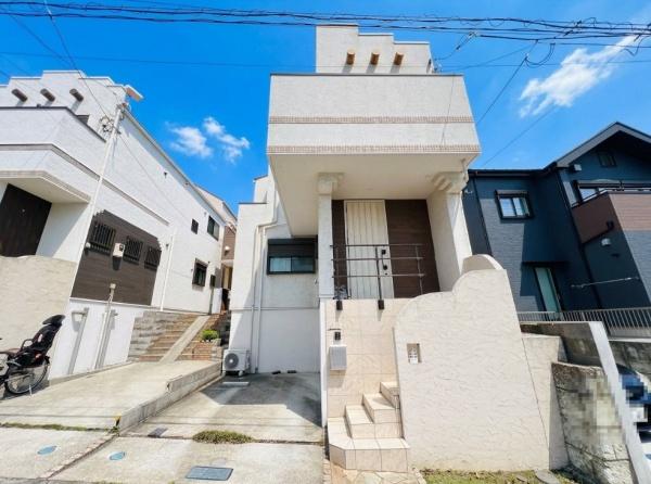 鶴見区東寺尾３丁目　戸建て