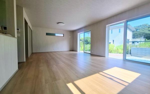 鎌倉市今泉２丁目　全２棟Ａ号棟